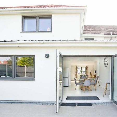 Home From Home - 4 Double Bed House With Parking Slough Buitenkant foto